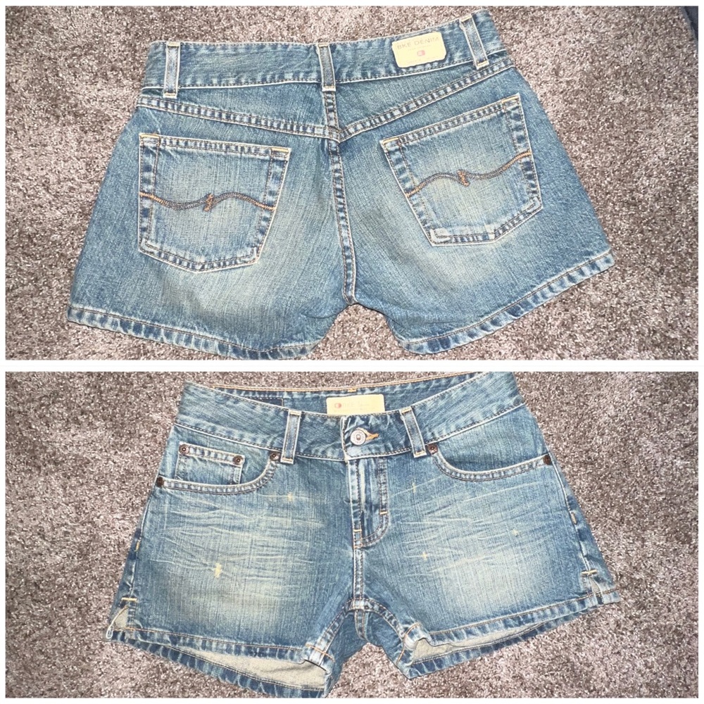 BKE Womens Shorts, size 26, very gently worn